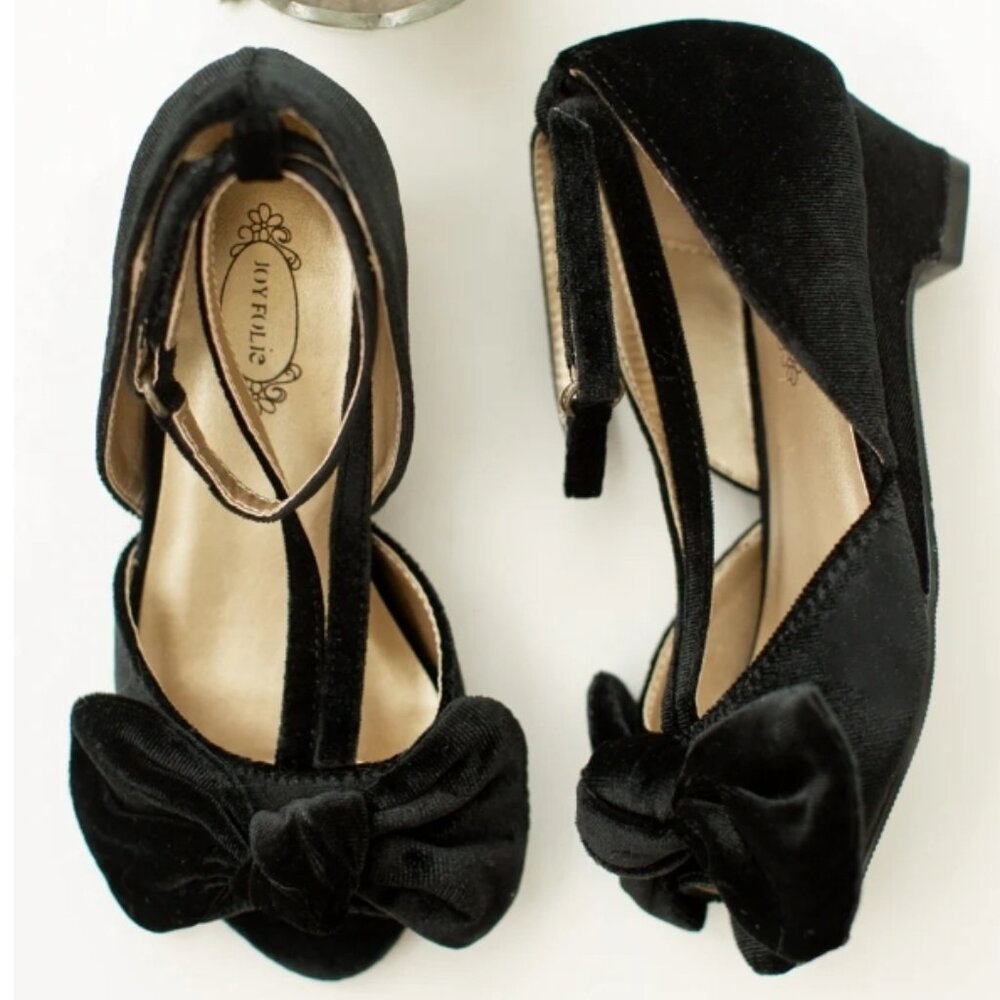 Joyfolie Lucia Heels in black velvet 5Y EUC